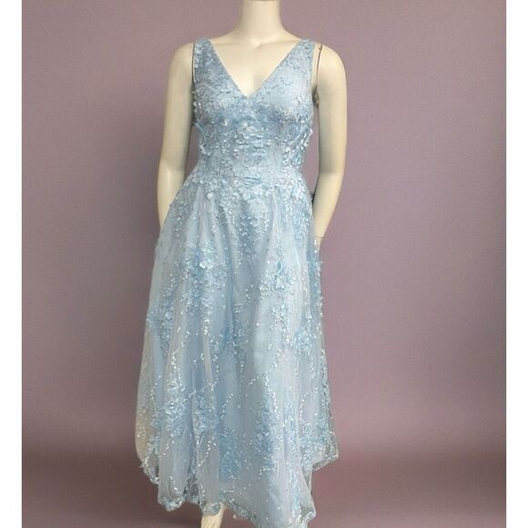 Jules & Cleo Light Blue 3D Floral Gown Sz 14 NWOT - Picture 1 of 5